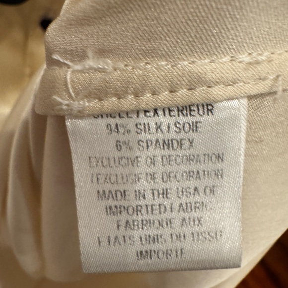 Milly Cream Blouse with Black Scalloped Neckline - Picture 4 of 5